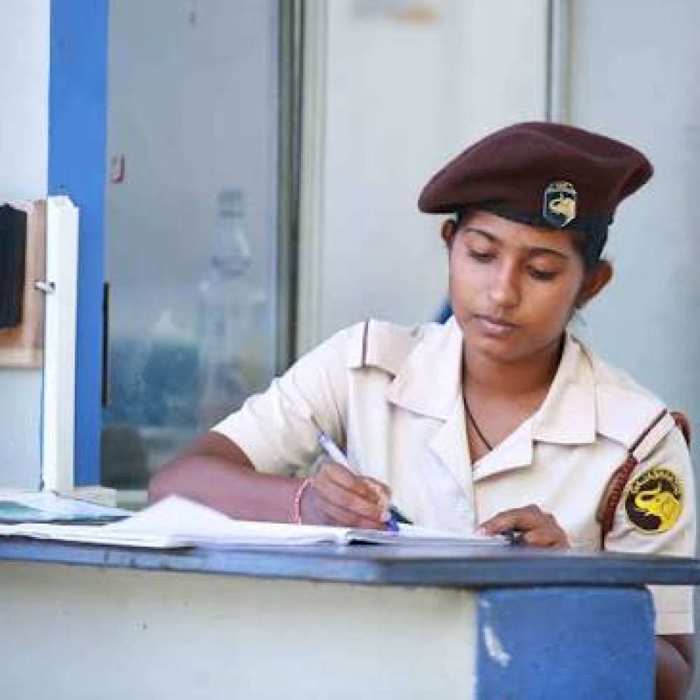 PilotBZ Vacancy Dummy - ගබඩා ආරක්ෂක